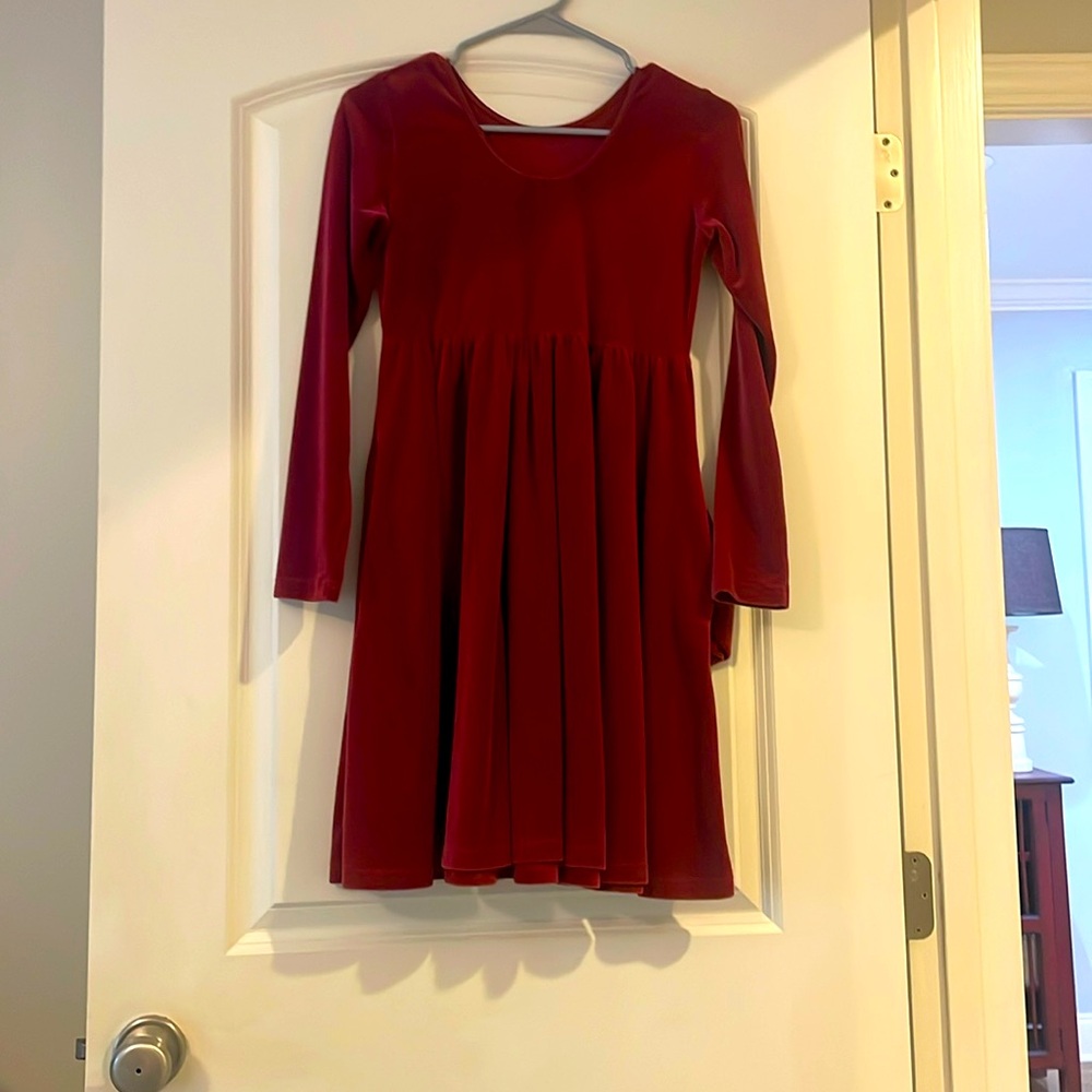 Cute Christmas dress would go nicely with the white jacket in my other listing!!